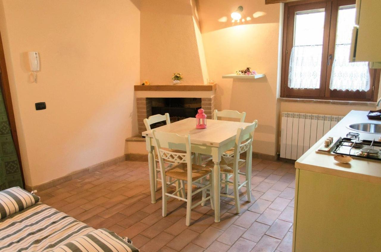 Agriturismo Pompagnano エクステリア 写真