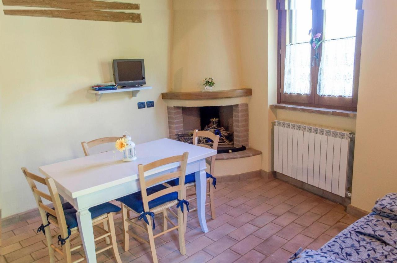 Agriturismo Pompagnano エクステリア 写真