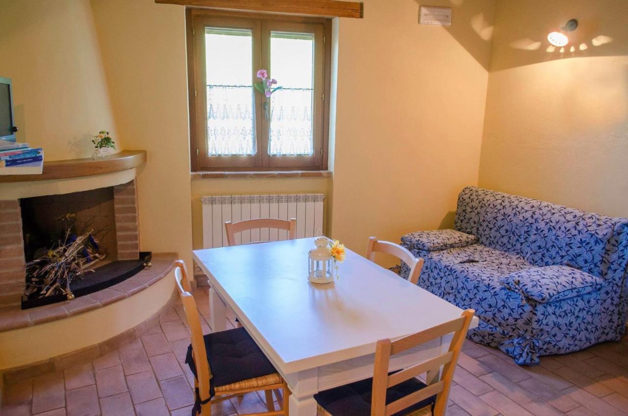 Agriturismo Pompagnano エクステリア 写真